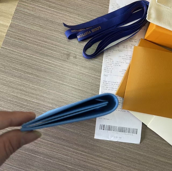 LV Louis Vuitton ‘Blue Lagoon’ Pocket Organizer - Picture 5 of 9